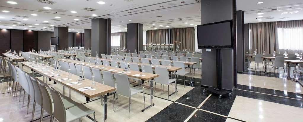Nh Ribera Del Manzanares Hotel Madrid Facilities photo