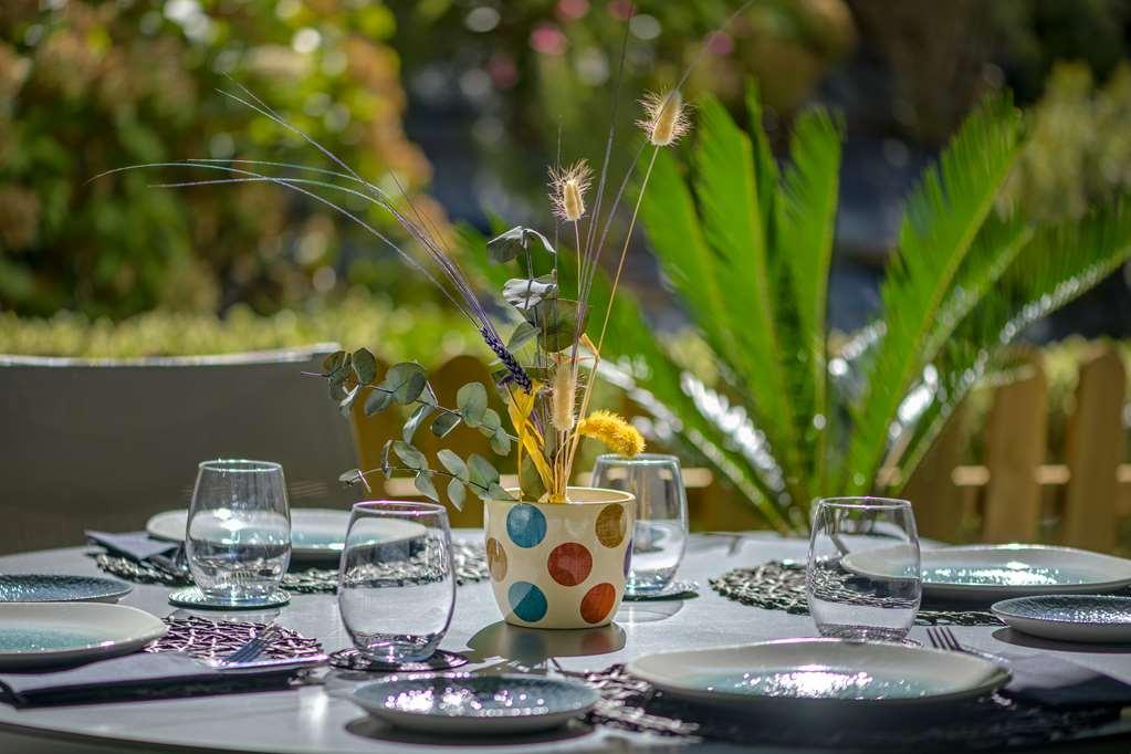 Nh Ribera Del Manzanares Hotel Madrid Exterior photo