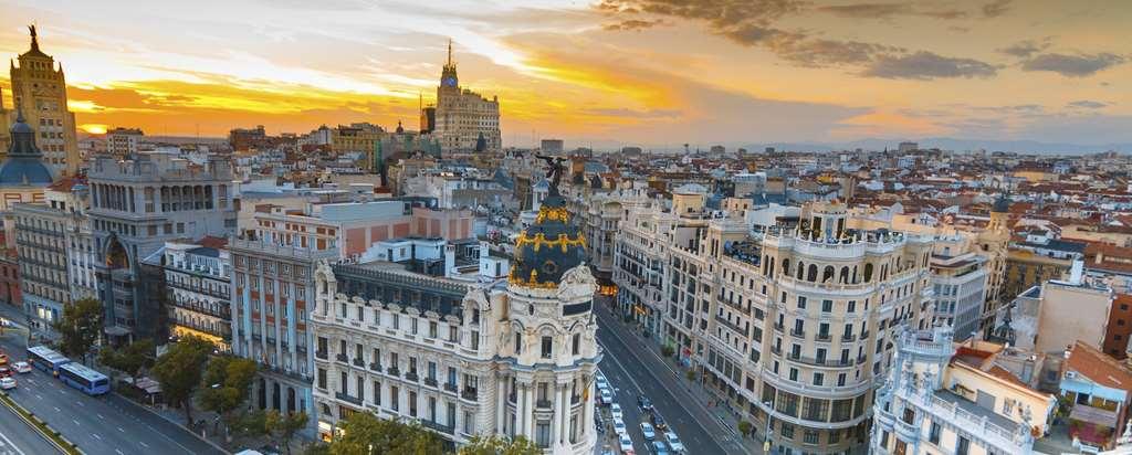 Nh Ribera Del Manzanares Hotel Madrid Exterior photo