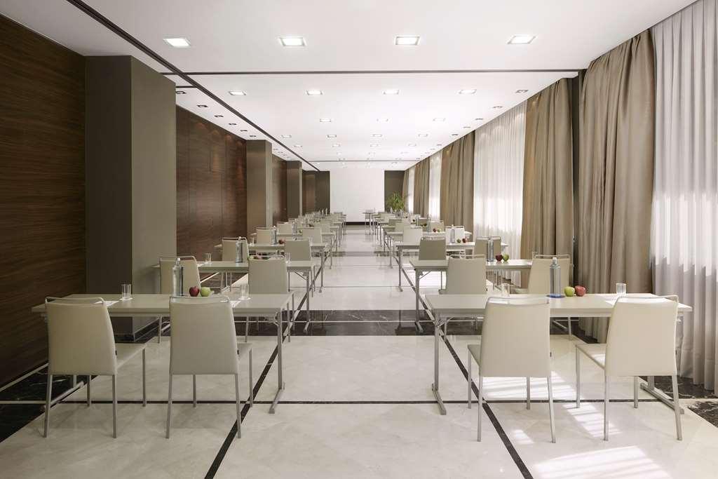 Nh Ribera Del Manzanares Hotel Madrid Facilities photo
